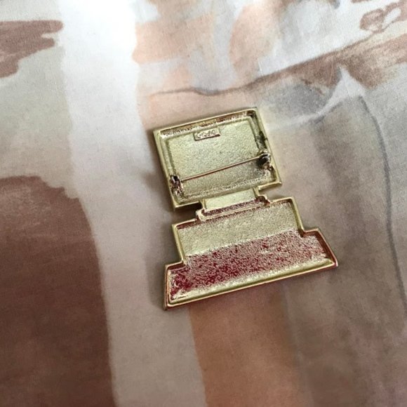 1980's Computer PC Brooch Pin Secretary - Picture 4 of 4